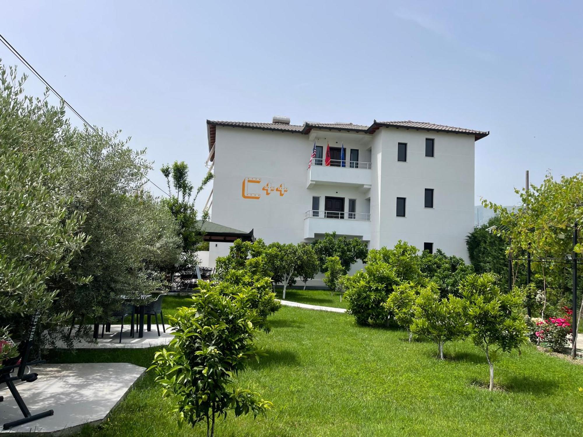 Hotel Vila C Plus Plus Berati Exterior foto