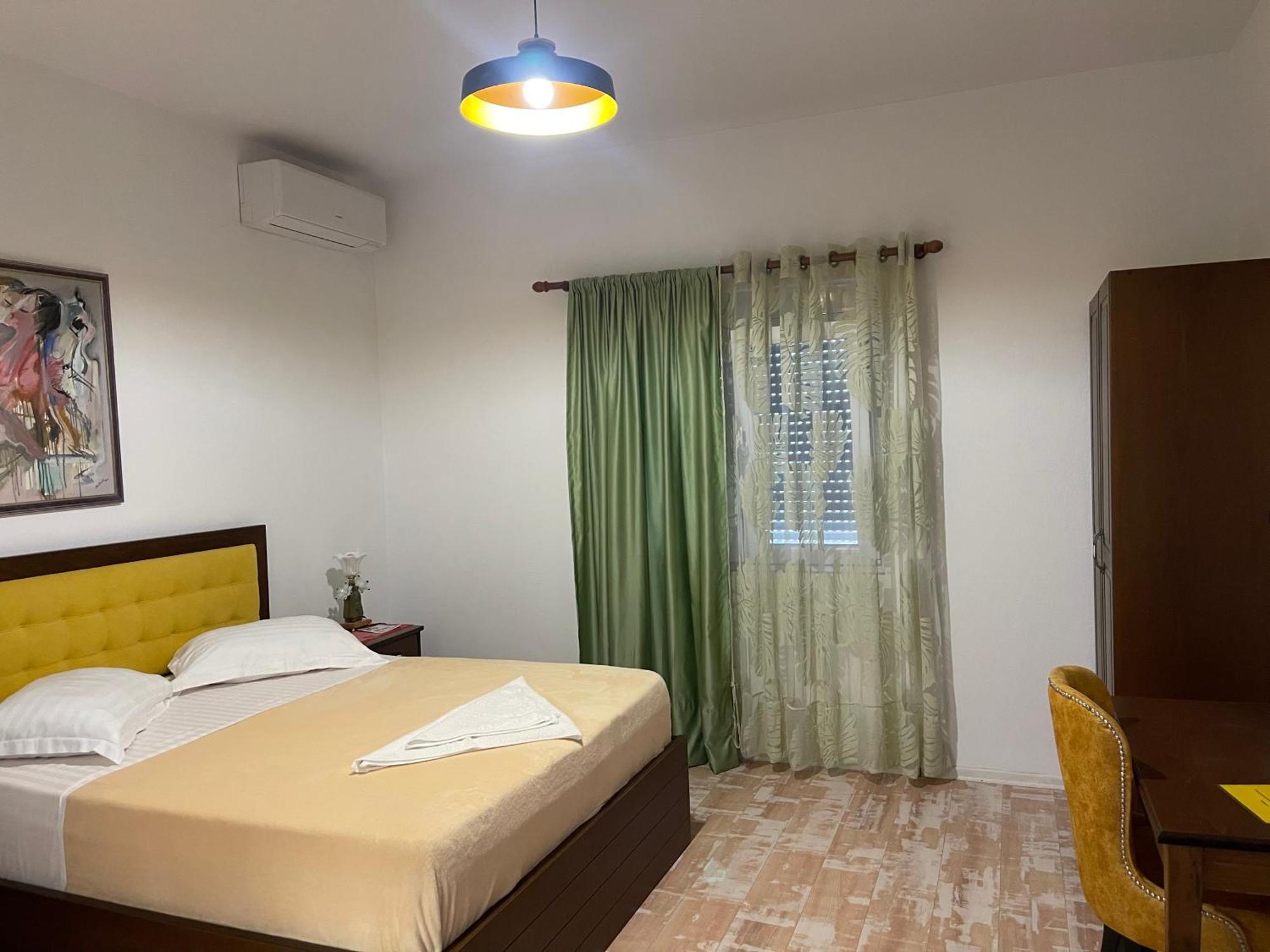 Hotel Vila C Plus Plus Berati Exterior foto